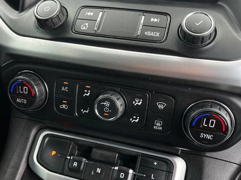 Used 2020 GMC Acadia SLE FWD image 20