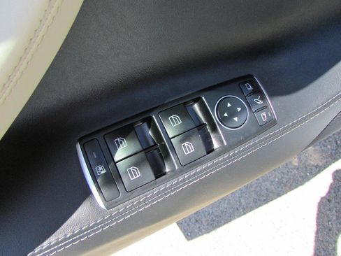 Used 2020 Tesla Model S Long Range Plus AWD/4WD image 18
