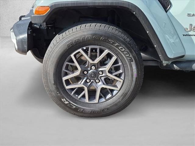 Used 2024 Jeep Wrangler Unlimited Sahara AWD/4WD image 14