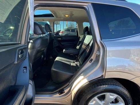 Used 2016 Subaru Forester 2.5i Limited image 20