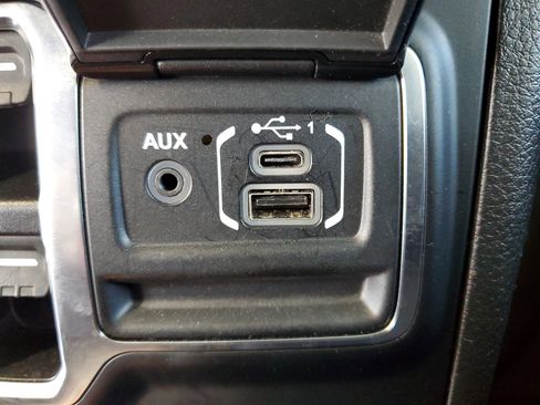 Certified 2024 Jeep Wrangler Unlimited Rubicon 4xe AWD/4WD image 29