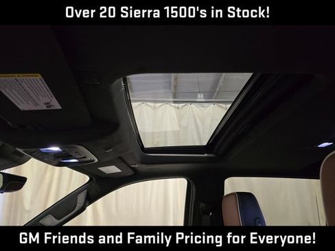 New 2026 GMC Sierra 1500 Denali Ultimate w/ LPO, Black Badging Package AWD/4WD image 19