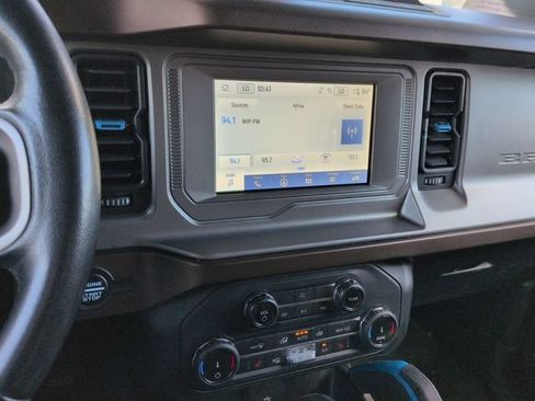 Used 2022 Ford Bronco Outer Banks AWD/4WD image 15