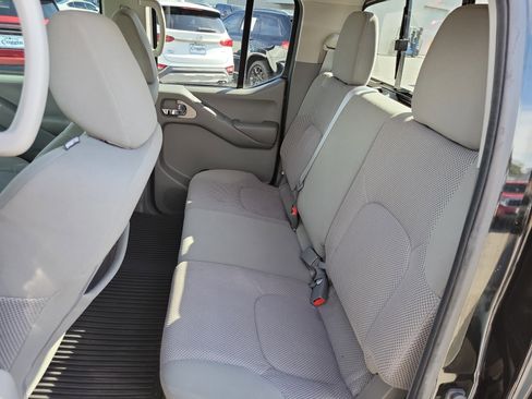 Used 2018 Nissan Frontier SV w/ Value Truck Package image 22