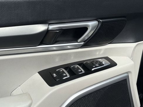 Used 2020 Kia Telluride S image 11