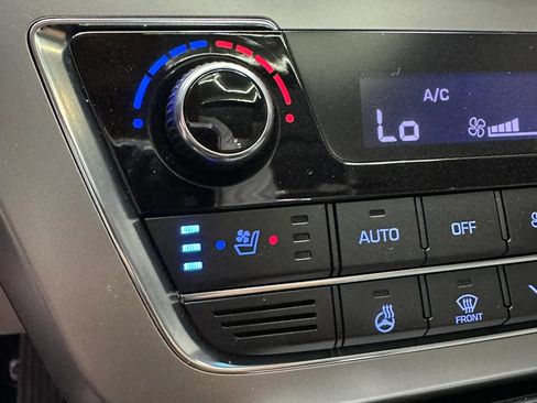 Used 2016 Hyundai Sonata Limited w/ Option Group 05 FWD image 36