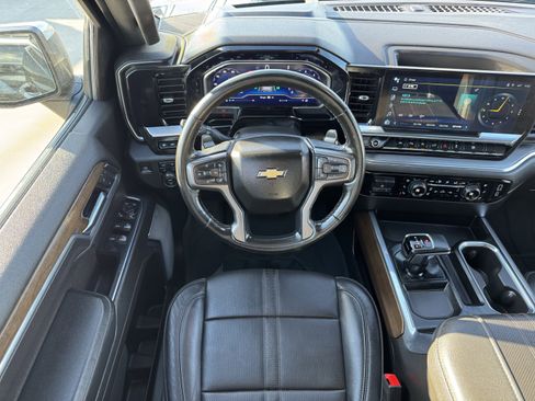 Used 2023 Chevrolet Silverado 1500 High Country w/ High Country Premium Package image 14