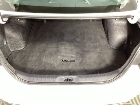 Used 2025 Nissan Altima 2.5 SV FWD image 22