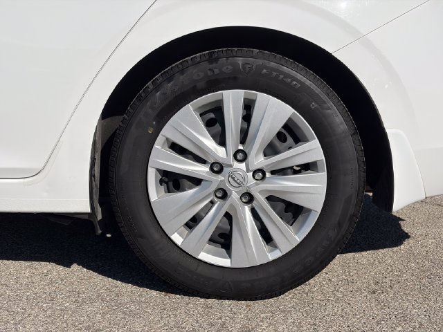Used 2025 Nissan Sentra S FWD image 11