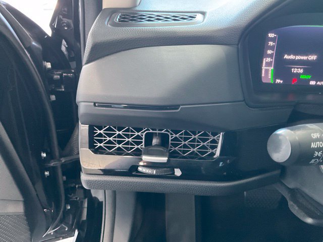 Used 2023 Honda Accord Touring image 9