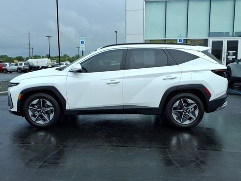 Used 2025 Hyundai Tucson SEL FWD image 4