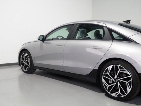 Used 2025 Hyundai Ioniq 6 SEL RWD image 50