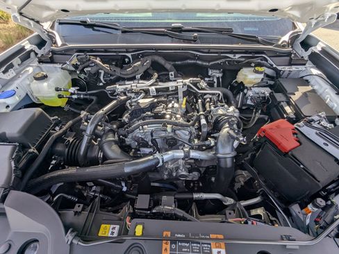 New 2025 Ford Ranger XLT w/ Equipment Group 301A High image 9