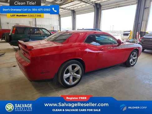 Used 2012 Dodge Challenger SXT Plus RWD image 4