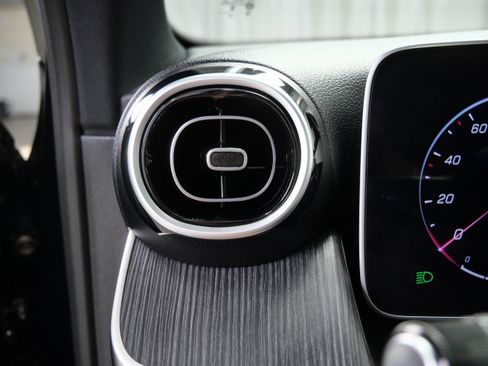 Certified 2026 Mercedes-Benz GLC 300 4MATIC image 29