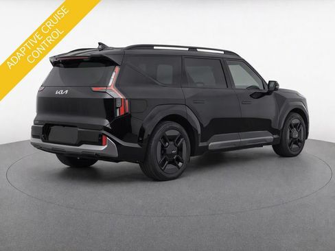 Certified 2024 Kia EV9 GT-Line AWD/4WD image 3