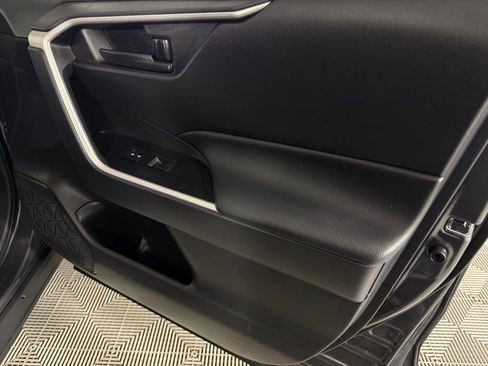 Used 2025 Toyota RAV4 LE FWD image 32