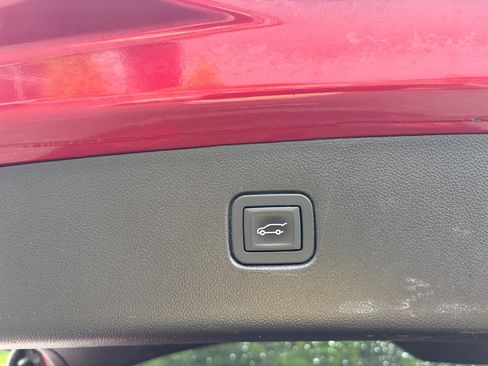 Used 2019 Chevrolet Blazer LT AWD/4WD image 12