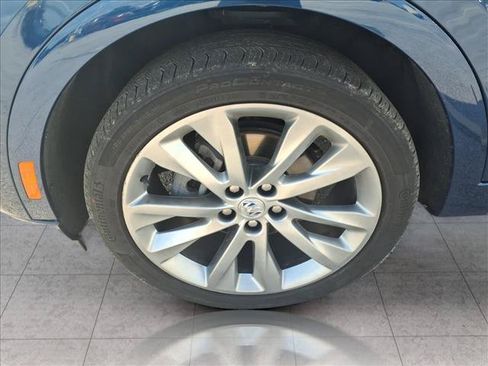 Used 2023 Buick Envision Avenir AWD/4WD image 13