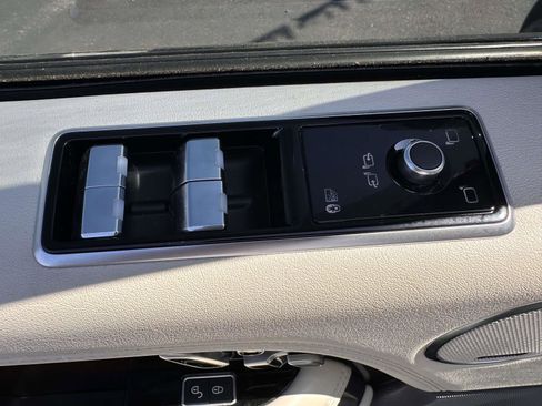 Used 2020 Land Rover Range Rover HSE AWD/4WD image 11