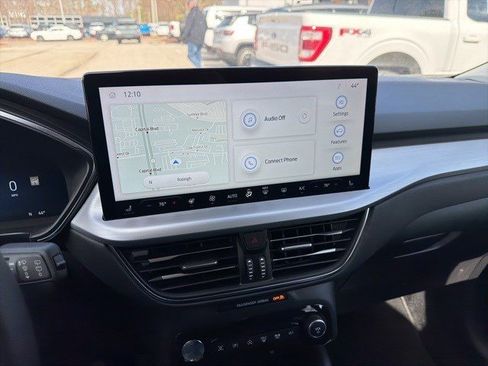 Used 2023 Ford Escape Platinum image 13