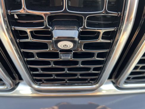 Used 2022 Jeep Wagoneer Series III w/ Convenience Group I AWD/4WD image 37