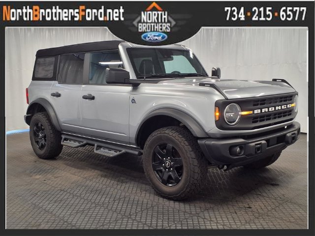 Used 2023 Ford Bronco Black Diamond AWD/4WD image 1