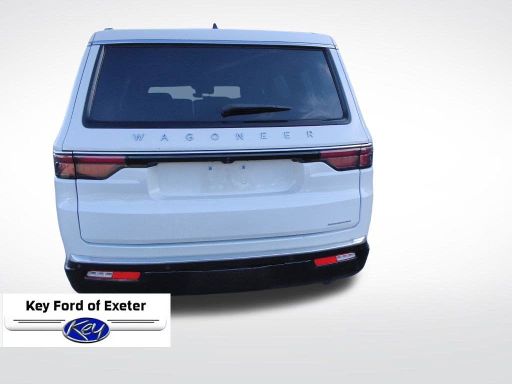 Used 2024 Jeep Wagoneer Series II AWD/4WD image 11