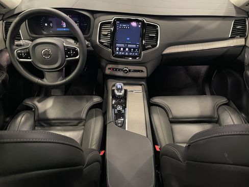 Used 2024 Volvo XC90 T8 Ultimate w/ Lounge Package AWD/4WD image 16