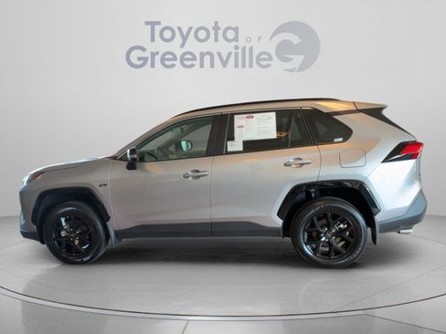Certified 2025 Toyota RAV4 XLE w/ Convenience Package FWD image 2