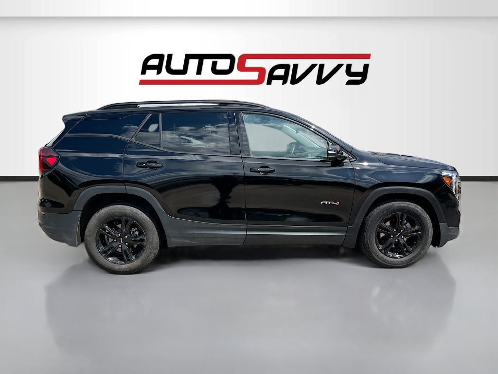 Used 2024 GMC Terrain AT4 AWD/4WD image 8