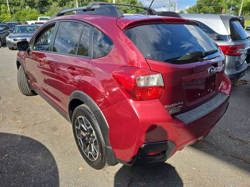 Used 2014 Subaru Crosstrek 2.0i Limited AWD/4WD image 5
