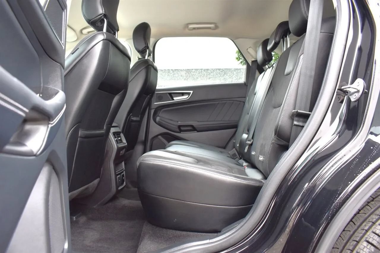 Used 2018 Ford Edge Sport w/ Equipment Group 401A AWD/4WD image 46