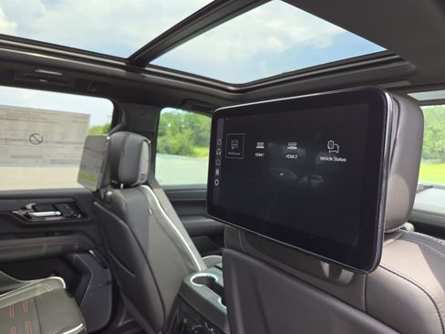 New 2026 GMC Yukon XL AT4 Ultimate w/ LPO, Floor Liner Package AWD/4WD image 30