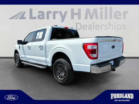 Used 2021 Ford F150 Lariat w/ Equipment Group 502A High AWD/4WD image 3