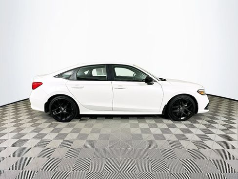 Used 2024 Honda Civic Sport image 11