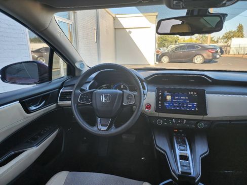 Used 2018 Honda Clarity Plug-In Hybrid image 13