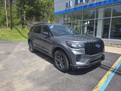 Used 2025 Ford Explorer ST-Line w/ ST-Line Street Pack