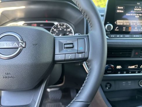 New 2026 Nissan Rogue SV AWD/4WD image 18