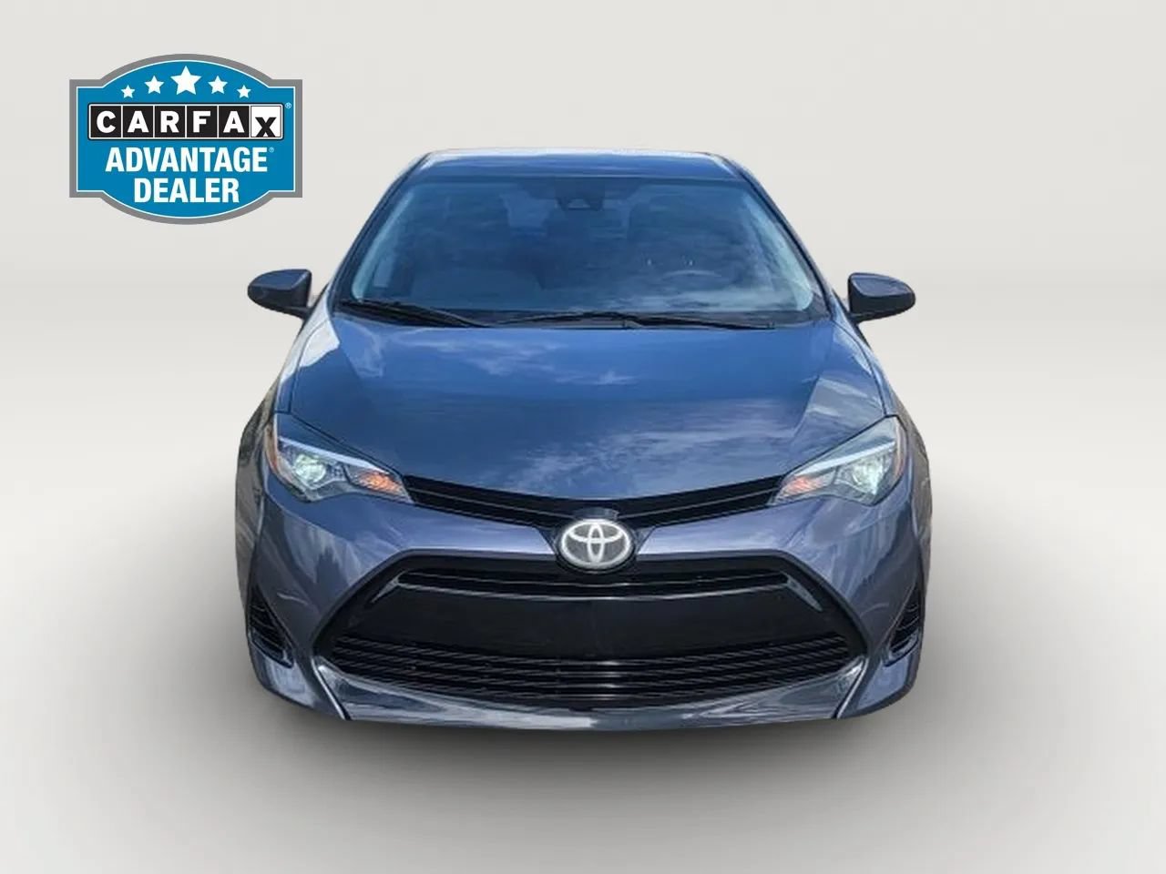 Used 2017 Toyota Corolla LE FWD image 2