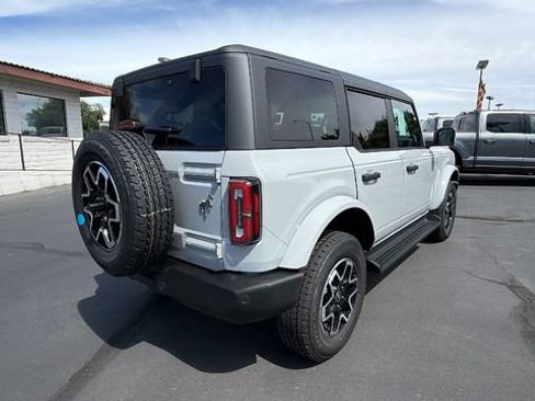 New 2026 Ford Bronco Outer Banks AWD/4WD image 4