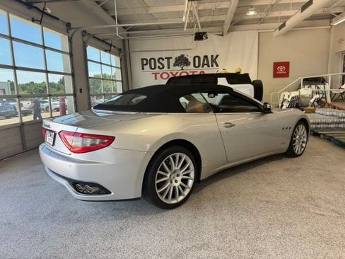 Used 2017 Maserati GranTurismo Convertible RWD image 25