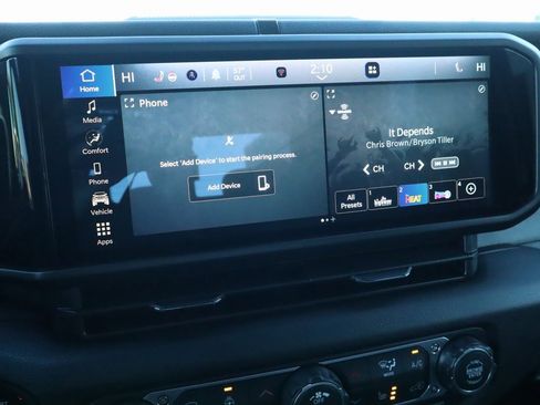 New 2025 Jeep Gladiator Sport image 5