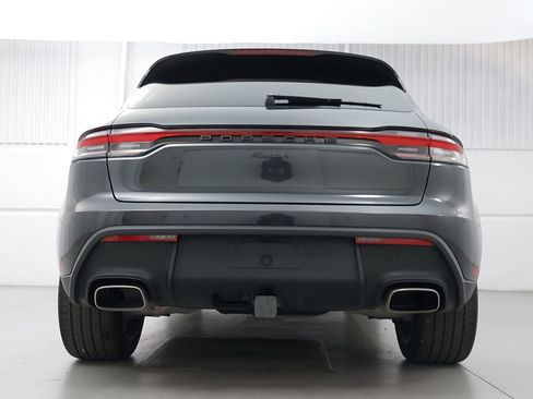 Used 2025 Porsche Macan image 6