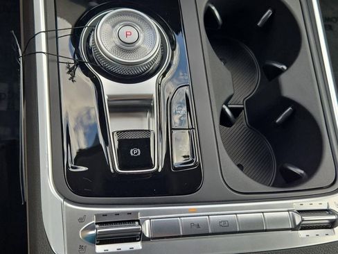 New 2026 Kia Carnival SX image 35