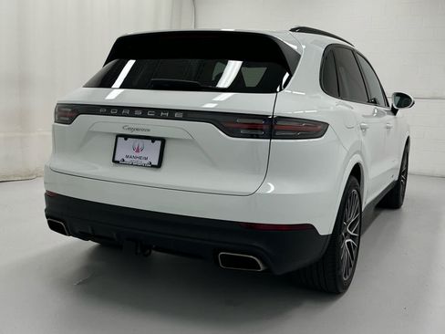 Used 2021 Porsche Cayenne AWD/4WD image 6