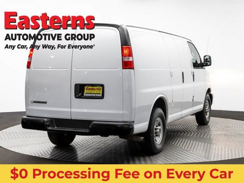 Used 2021 Chevrolet Express 2500 RWD image 5