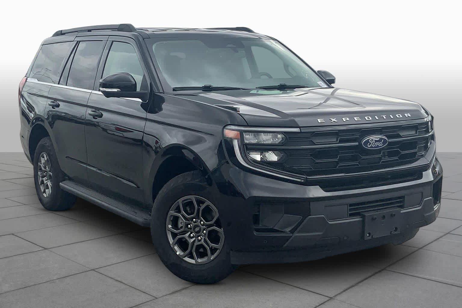 Certified 2026 Ford Expedition Active RWD image 2