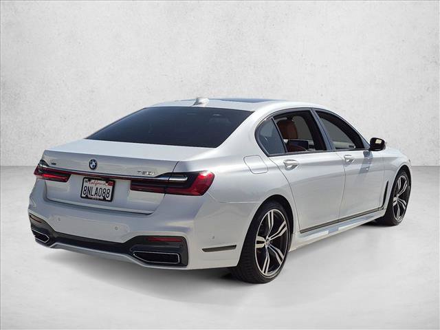 Used 2020 BMW 750i xDrive w/ M Sport Package AWD/4WD image 5