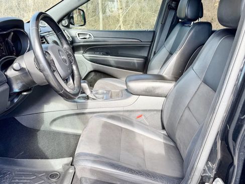 Used 2020 Jeep Grand Cherokee Altitude image 10